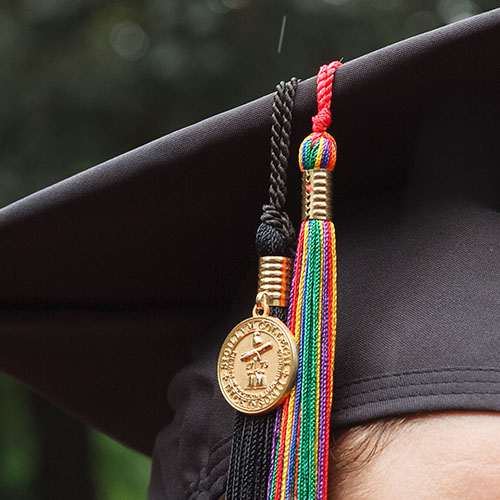 widget_commencement_graduation_cap.jpg
